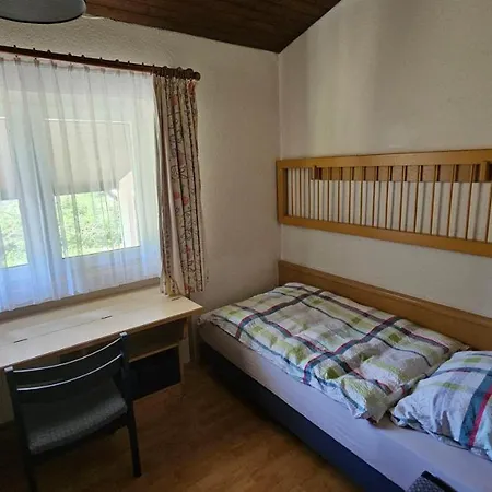Landhaus-wald-und-see-1