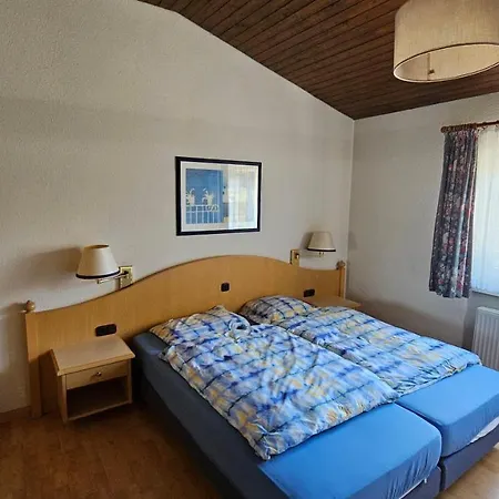 Landhaus-wald-und-see-1