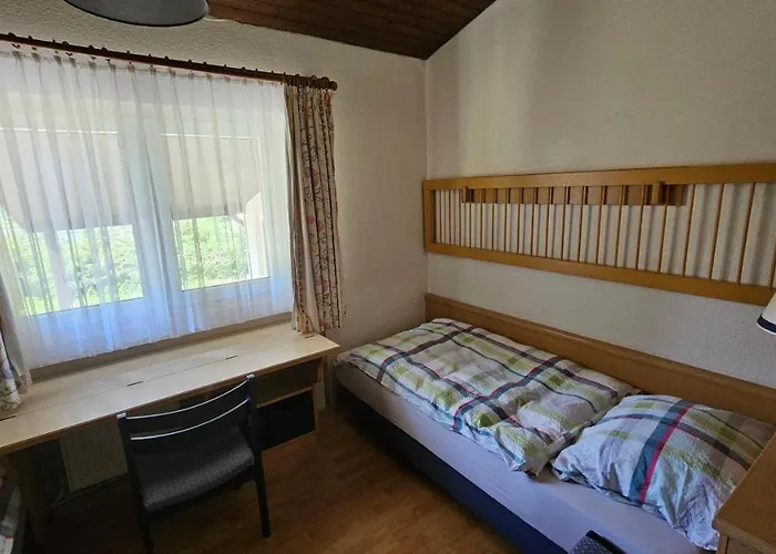 Landhaus-wald-und-see-1