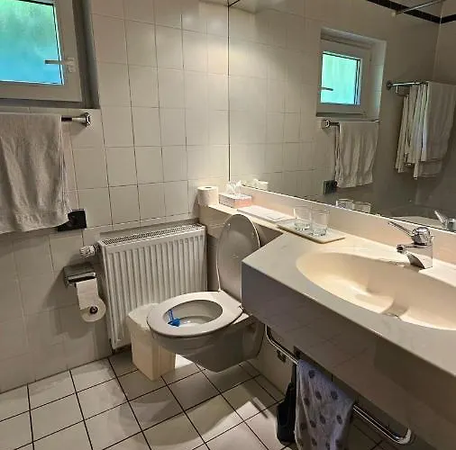 Landhaus-wald-und-see-1 * Koosbüsch