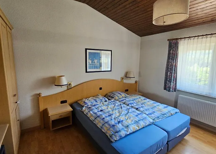 Landhaus-wald-und-see-1